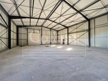 entrepôt à vendre