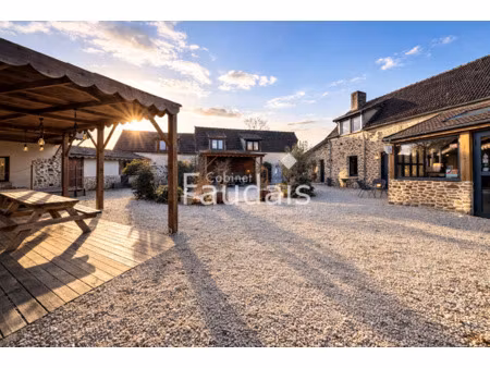 vente bureaux et commerces à gratot (50200) : à vendre / gratot