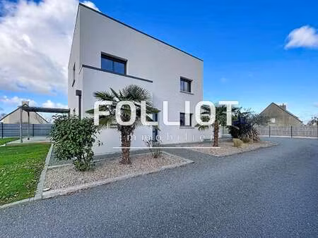 vente maison à carentan-les-marais (50500) : à vendre / 143m² carentan-les-marais