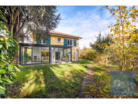 champagne au mont d'or - maison individuelle de 115 m2 sur