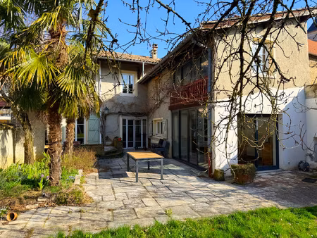 vancia - corps de ferme 8 pièces 190 m2