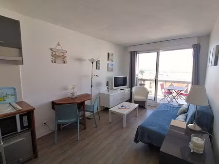 aiguillon centre - appt rénové  lumineux avec jolie vue bassin !