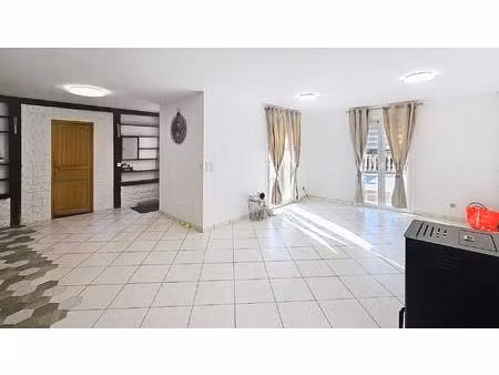 vie de plain-pied et terrasse abritée