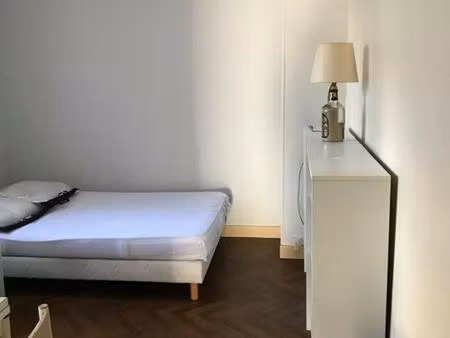 studio meublé avec terrasse en centre-ville de cahors