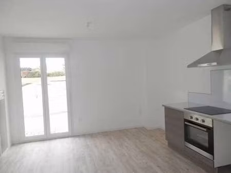 location appartement 2 pièces à mansigné (72510) : à louer 2 pièces / 33m² mansigné