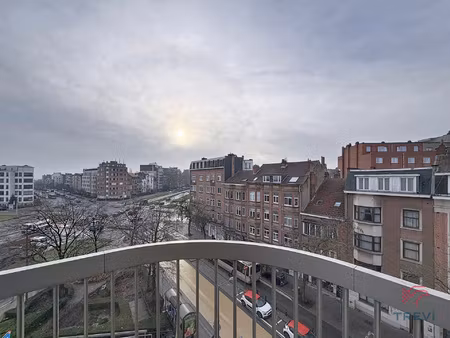 appartement te huur in schaarbeek met 3 slaapkamers