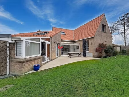 maison contemporaine à vendre  9 pièces - leffrinckoucke 59495