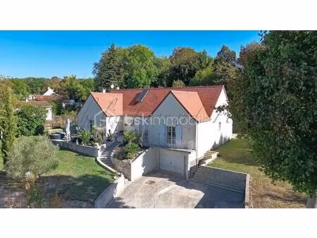 maison sur sous-sol total avec studio indépendant