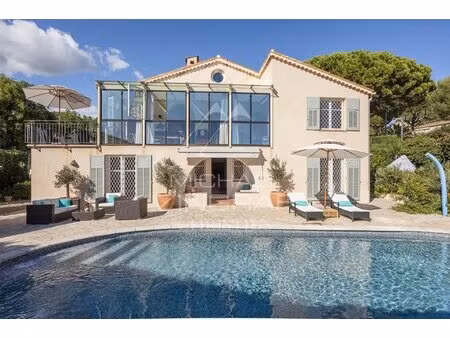 cap d’antibes – versant ouest - proche mer et plages - mzicp929