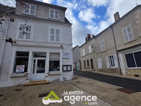 dun sur auron : hotel bar restaurant comprenant 6 chambres e