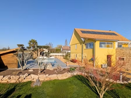 maison à vendre 9 pièces (71) st desert 184 m² 2 garages 2 dépendances piscine terrain de 