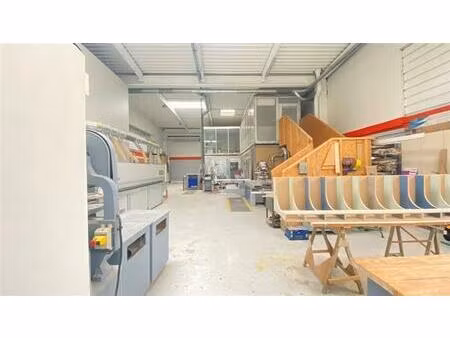 vente local d'activités torcy 280 m²