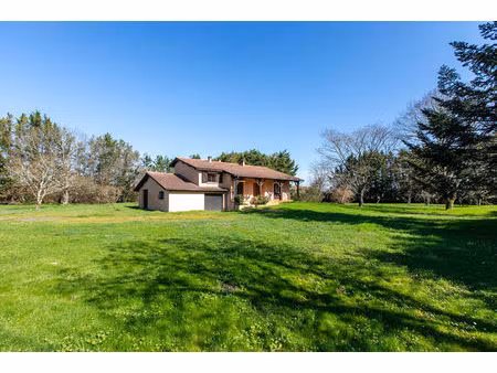 maison à proximité des commerces de riscle