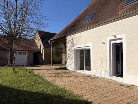 maison de ville rénovée avec jardin et dépendances  proche centre-ville