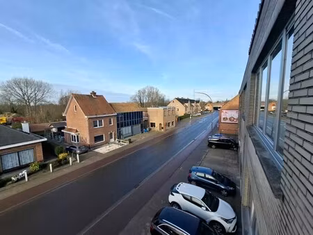 appartement te huur in sint-niklaas met 2 slaapkamers