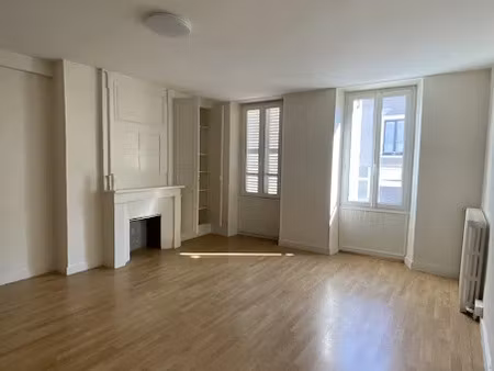 vente maison 6 pièces 155 m² à montereau-fault-yonne (77130)  125 000 €