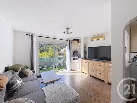 achat : appartement (83240)