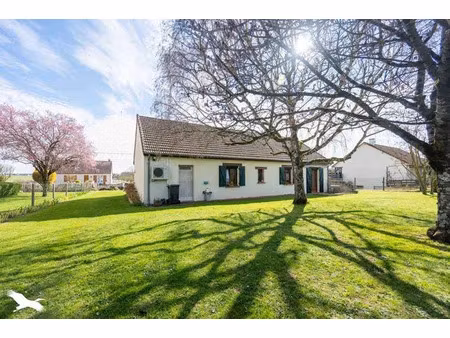 vente maison 4 pièces 89 m² à farges-en-septaine (18800)  169 000 €