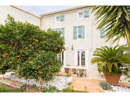 maison de maître rénovée  corbières