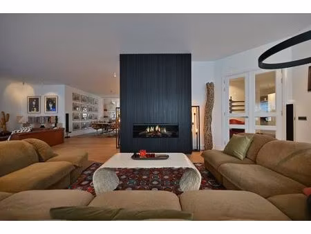 luxe en comfortabel wonen (256 m2) op toplocatie in centrum maaseik (epc: a-label)