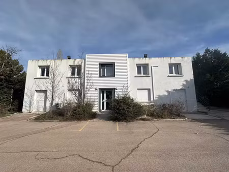 immeuble independant a louer