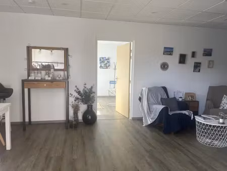 local professionnel – 80 m² – parempuyre