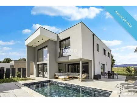 maison 7 pièces 180 m²