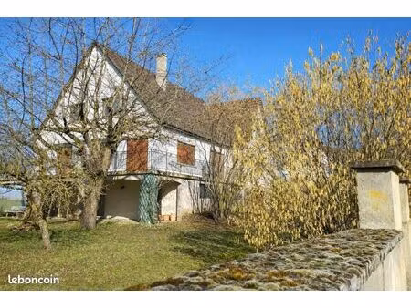 maison 9 pièces 257 m²