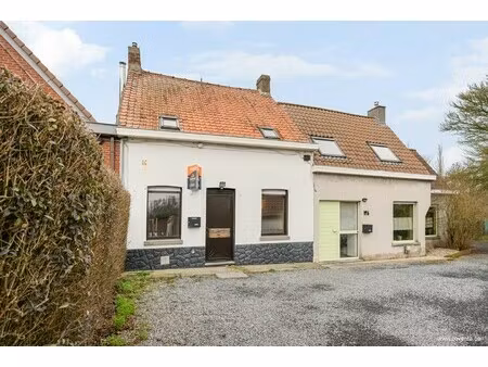 huis te koop in aalbeke met 3 slaapkamers