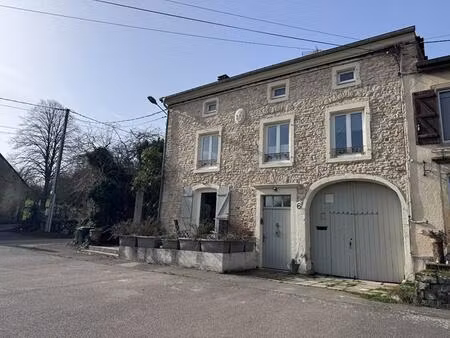maison de caractère en parfait état avec grange attenante  terrasse et jardin
