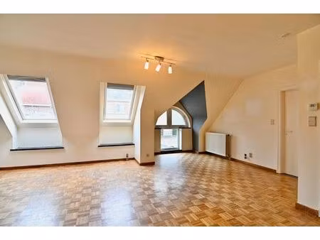 gezellig appartement in het centrum van sint-truiden.