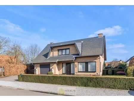 idealis vastgoed – perfect onderhouden en instapklare gezinswoning met 4 slaapkamers  2 ba