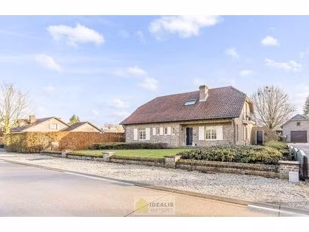 idealis vastgoed – royale  instapklare en zeer goed onderhouden gezinswoning op een ruim e