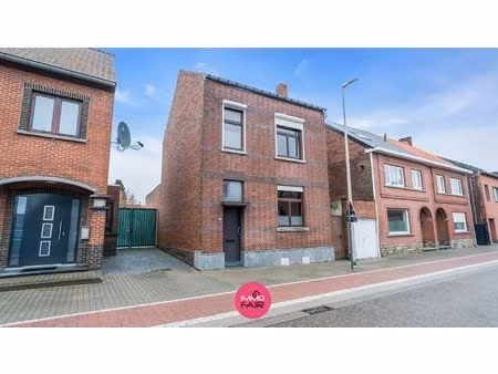 ruime gezinswoning met veel mogelijkheden vlakbij maastricht!