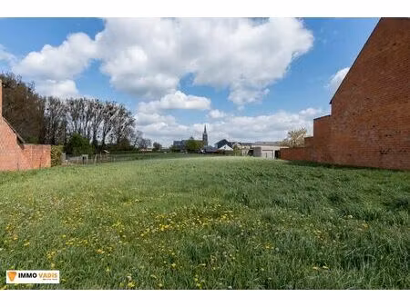 bouwgrond voor een halfopen bebouwing