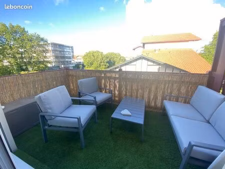 t2 42m2 étudiant duplex/terrasse/parking