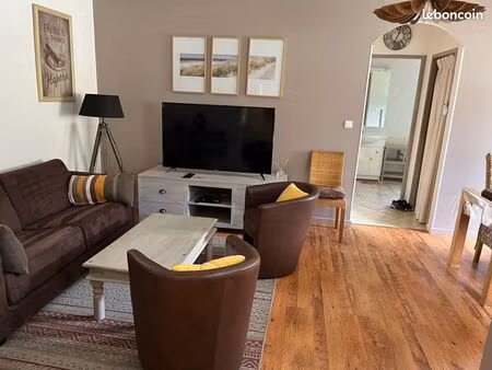 loue t2 de 50m2 meublé avec terrasse p m et stationnement à barchetta