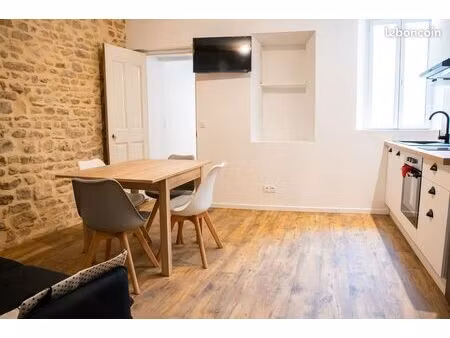 t2 meublé rénové  centre ville orange (26 m2)