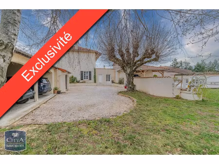 maison à vendre 9 pièces 241 m² - riorges (42) - 506 000€