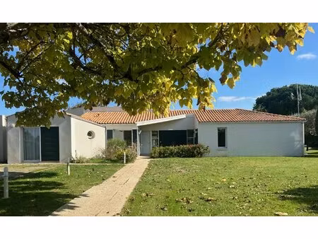 lumineuse maison d'architecte - saintes rive gauche (réf.11528)