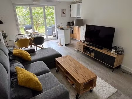 à louer – appartement 3 pièces meublé avec terrasse  jardin et parking – montmorency (haut