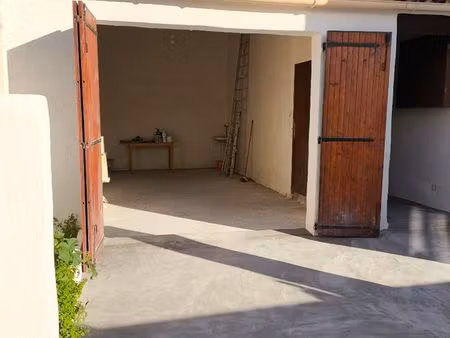 corniche général leclerc : grand garage