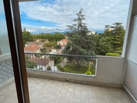 appartement t3 lumineux