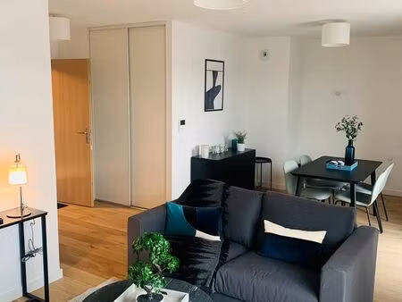 beau t3 avec parking et cuisine