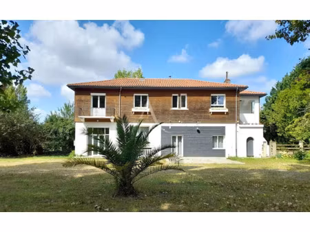 vente maison 11 pièces 256.1 m² à cazères-sur-l'adour (40270)  243 000 €