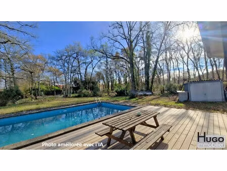 exclusivité- saint-aubin-de-médoc - quartier painsoles- maison de 187m2 à rafraîchir - 5 c