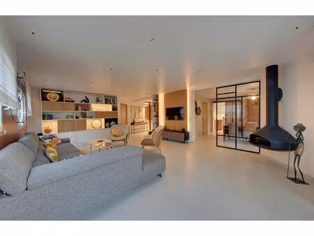 vente maison 8 pièces  190.00m²  chevry