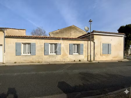 vente maison 3 pièces  45.00m²  jonzac