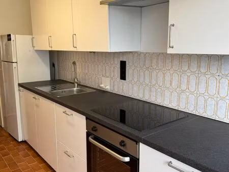 lichtrijk 2-slpkm app met terras in centrum mechelen