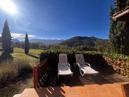 belle vue dans un cadre verdoyant  maison 2 chambres